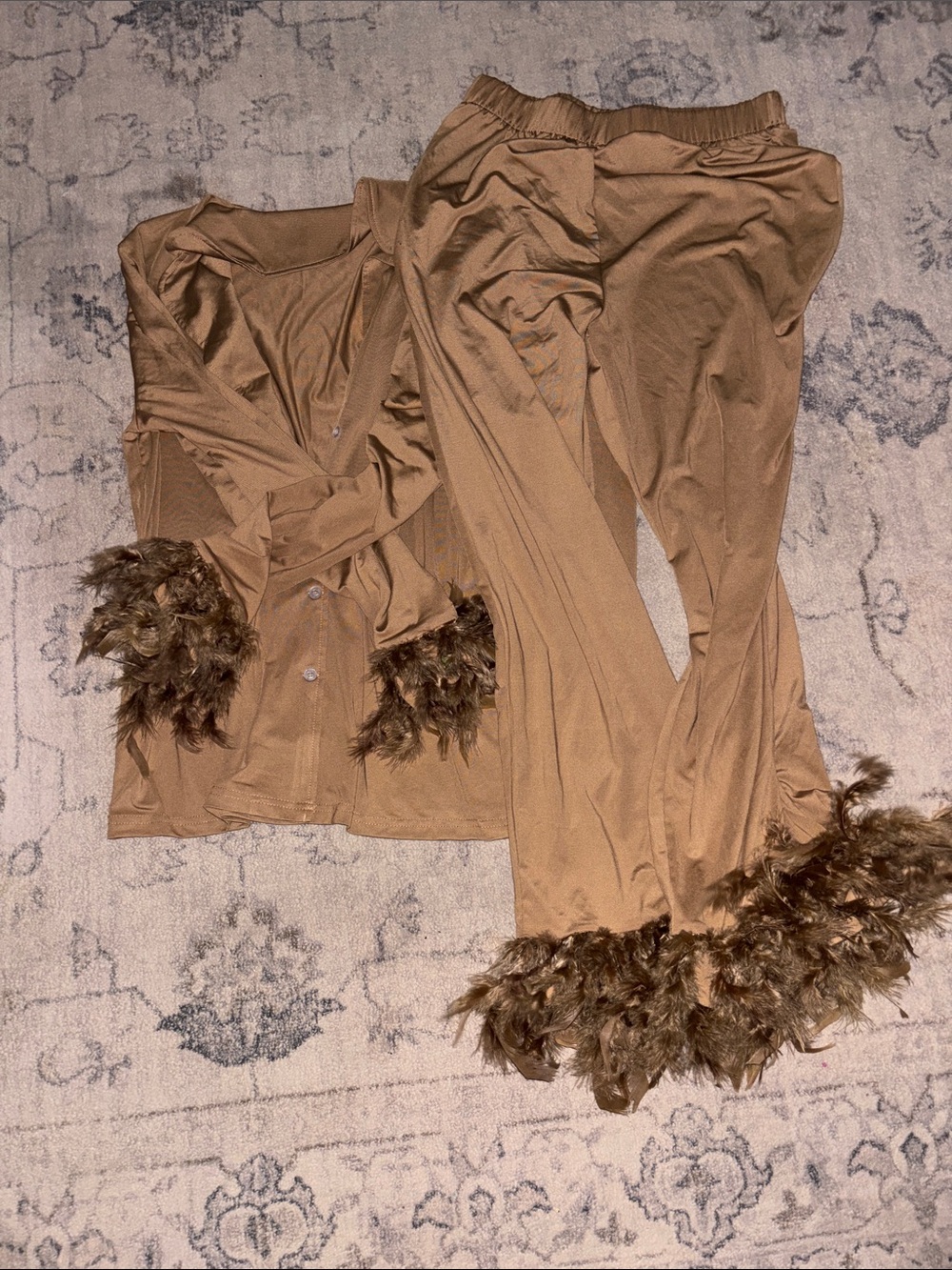 Women’s Feather Trim Lounge Set - Brown